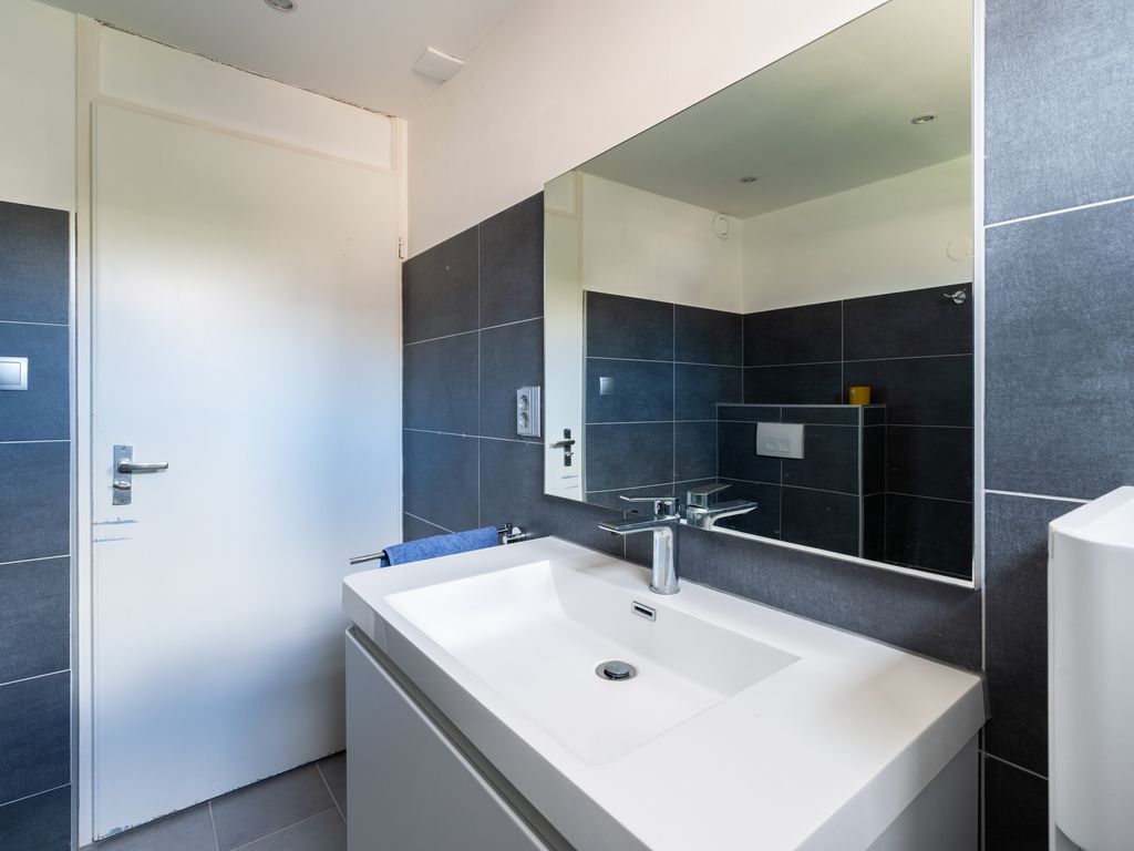 Lijster 21, Hoogvliet
