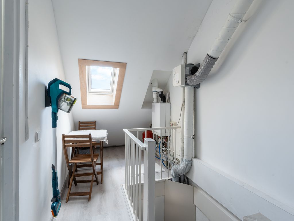 Lijster 21, Hoogvliet