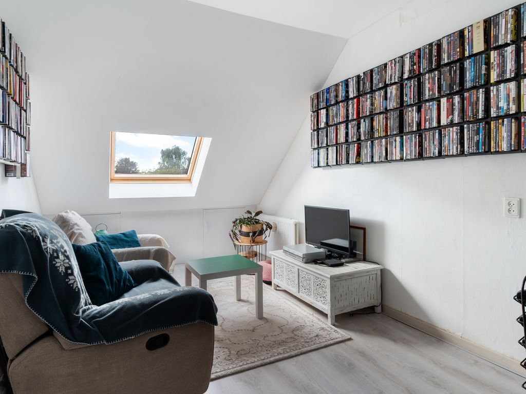 Lijster 21, Hoogvliet