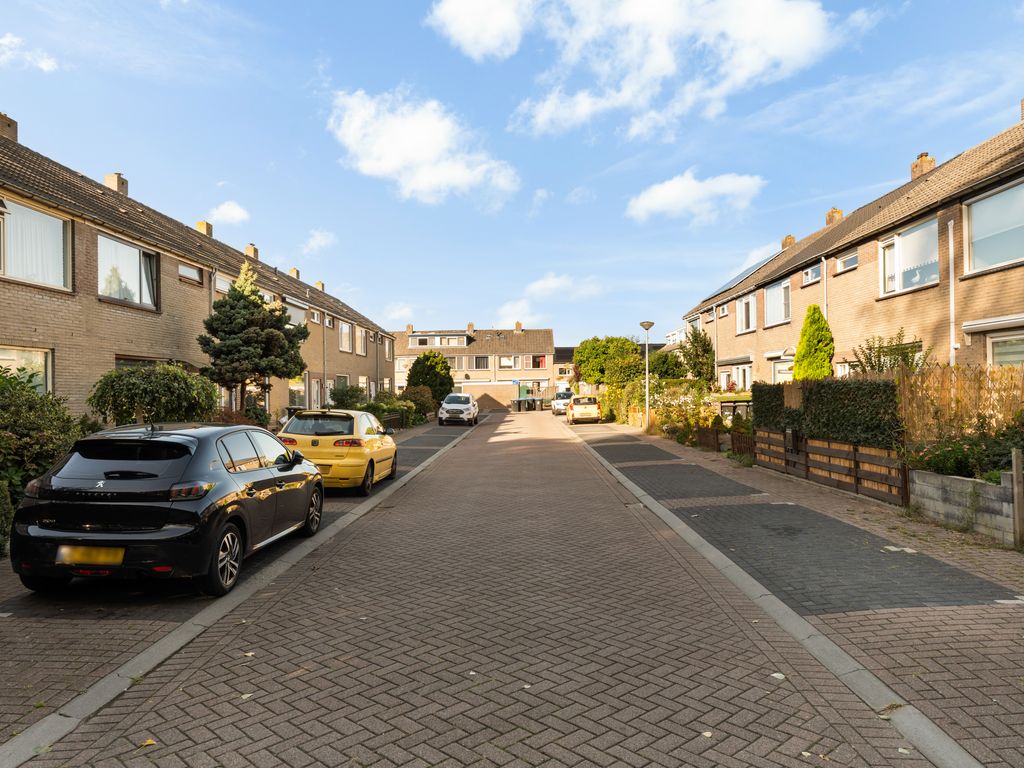 Moerbeistraat 7, Spijkenisse