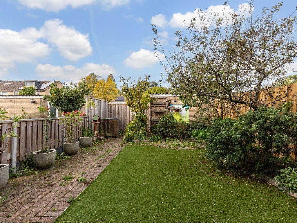 Joop Westerweelpad 18, Hoogvliet