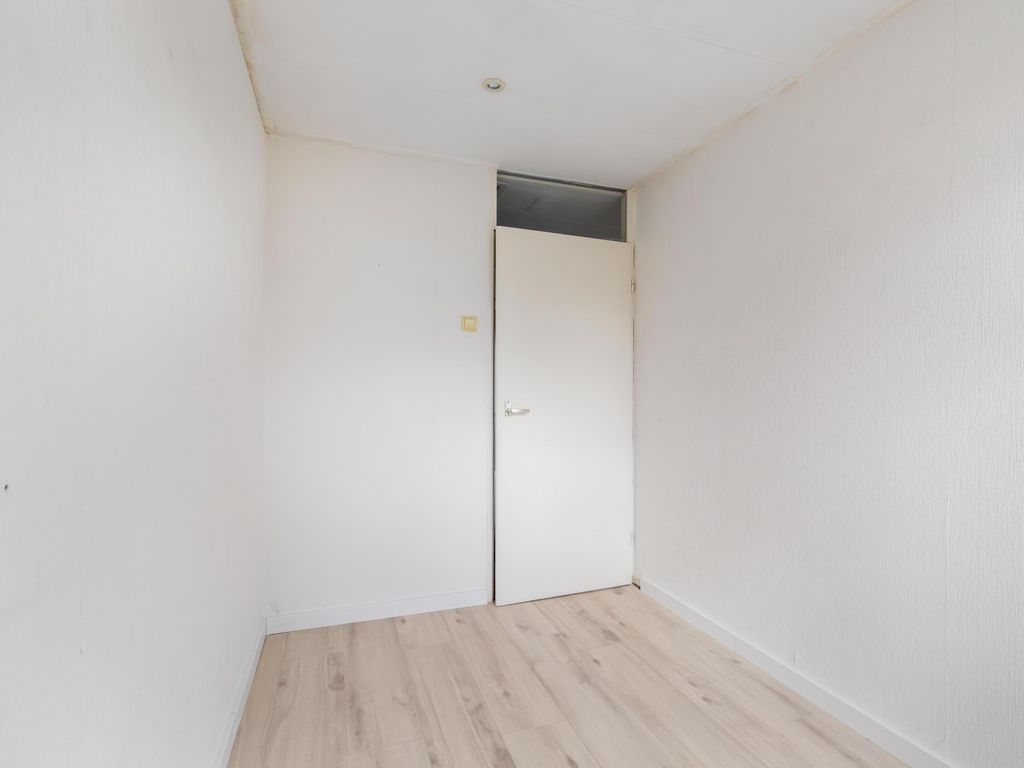 Joop Westerweelpad 18, Hoogvliet