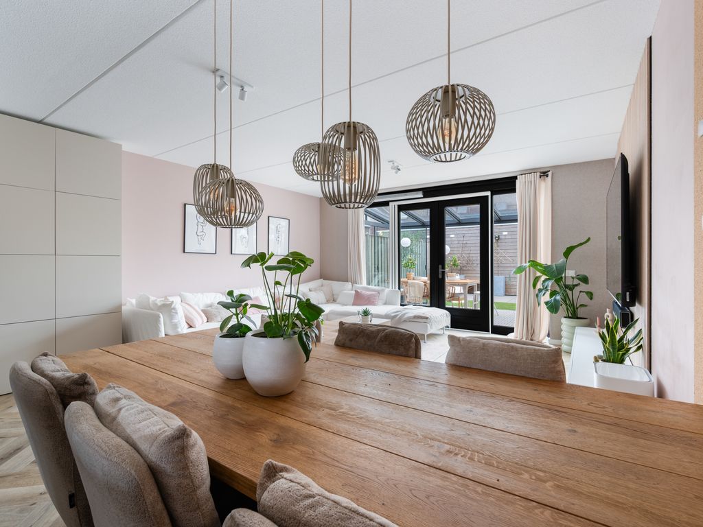 Parelvissersstraat 30, Hoogvliet