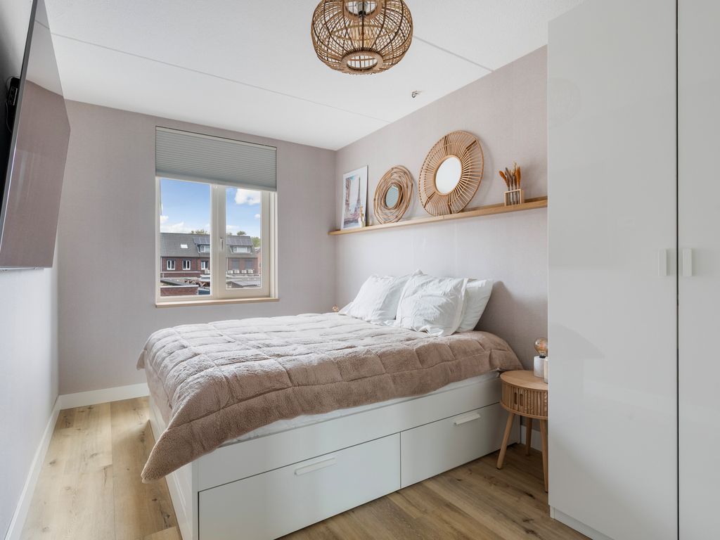 Parelvissersstraat 30, Hoogvliet