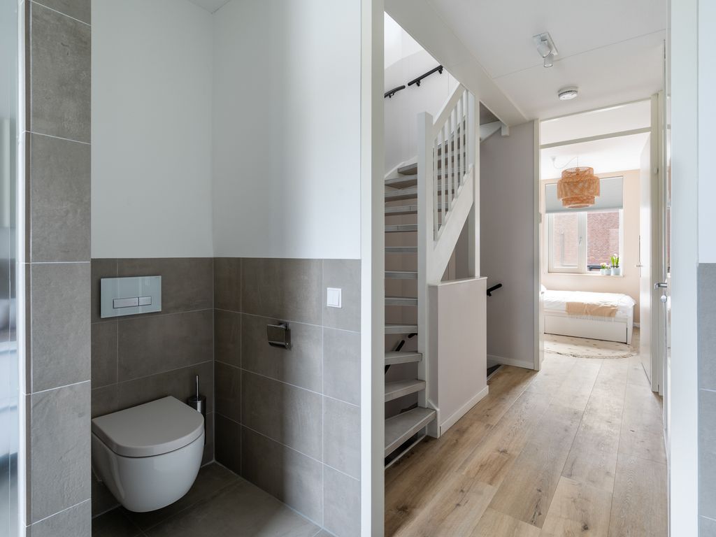 Parelvissersstraat 30, Hoogvliet