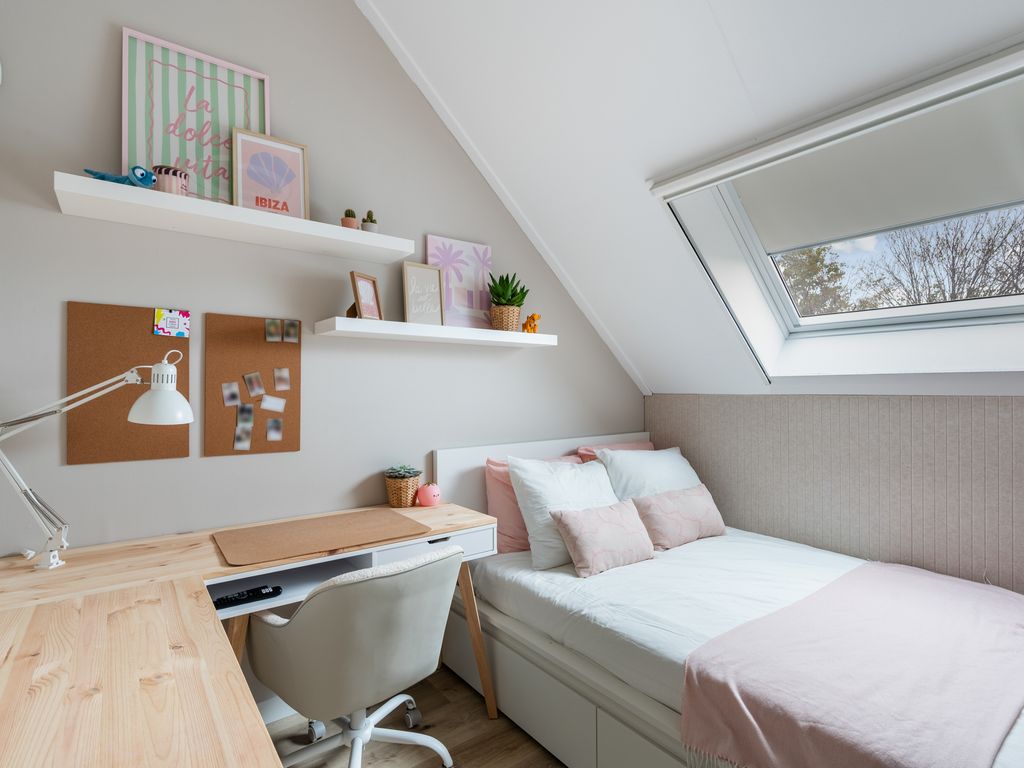 Parelvissersstraat 30, Hoogvliet