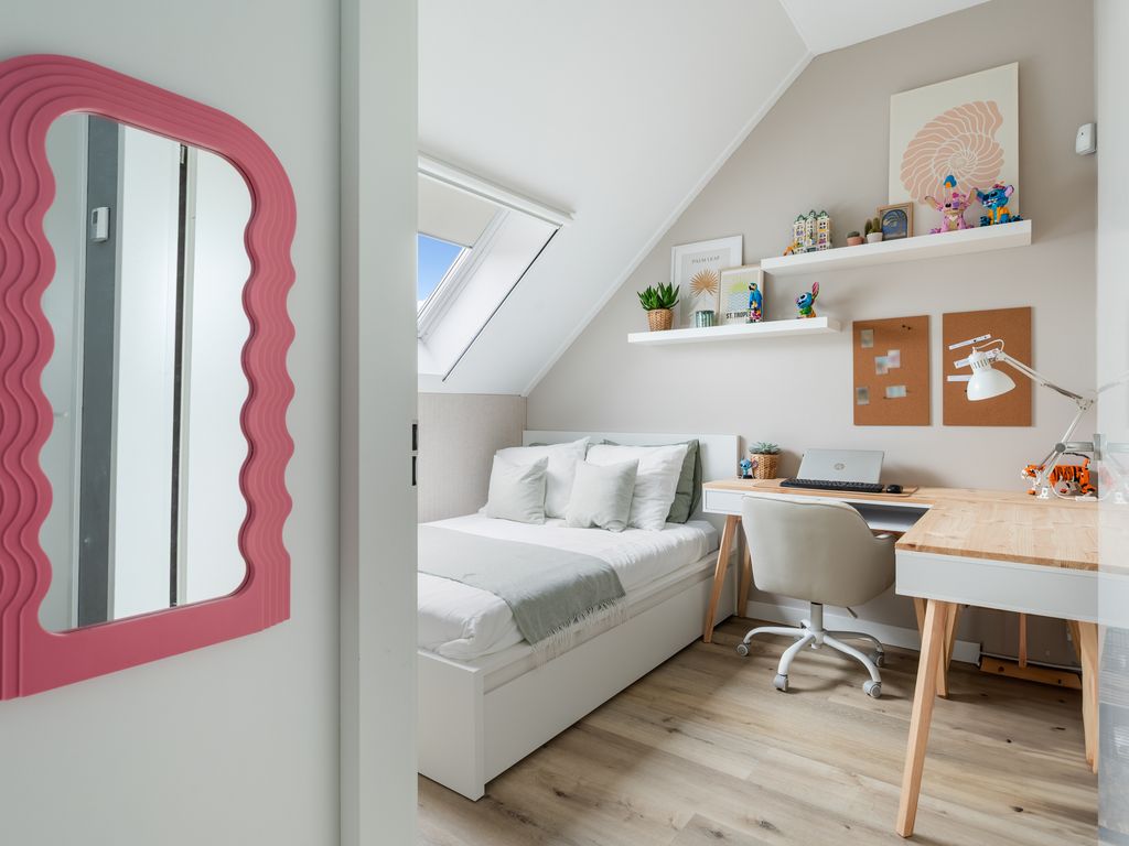 Parelvissersstraat 30, Hoogvliet