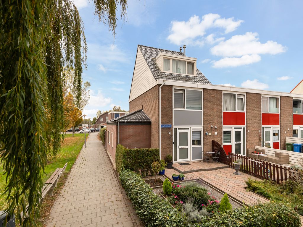 Sagiusstraat 72, Pernis