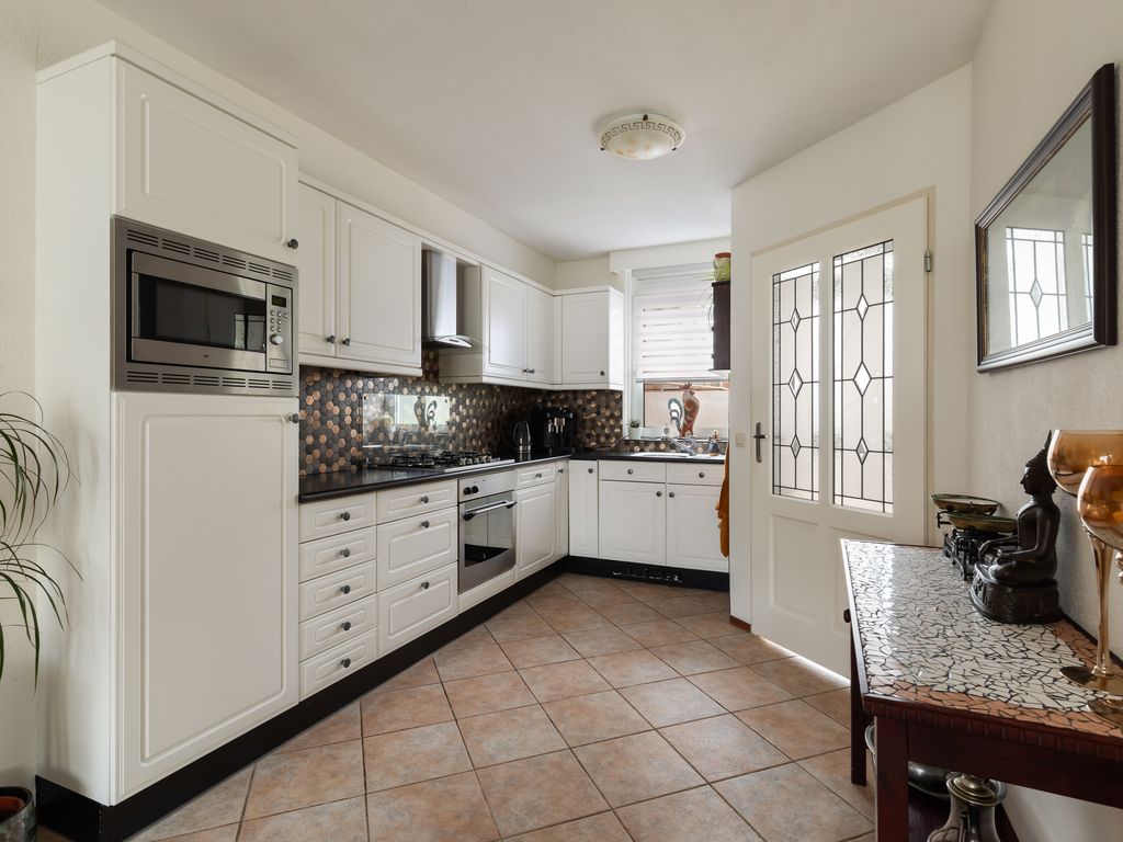 Sagiusstraat 72, Pernis