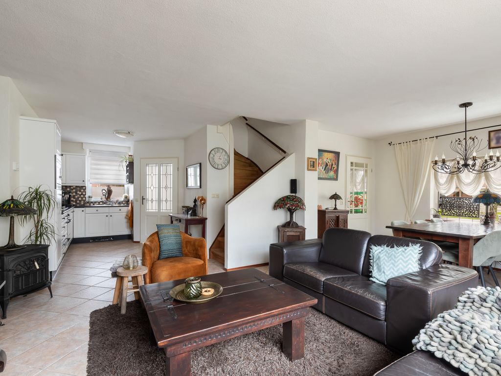 Sagiusstraat 72, Pernis