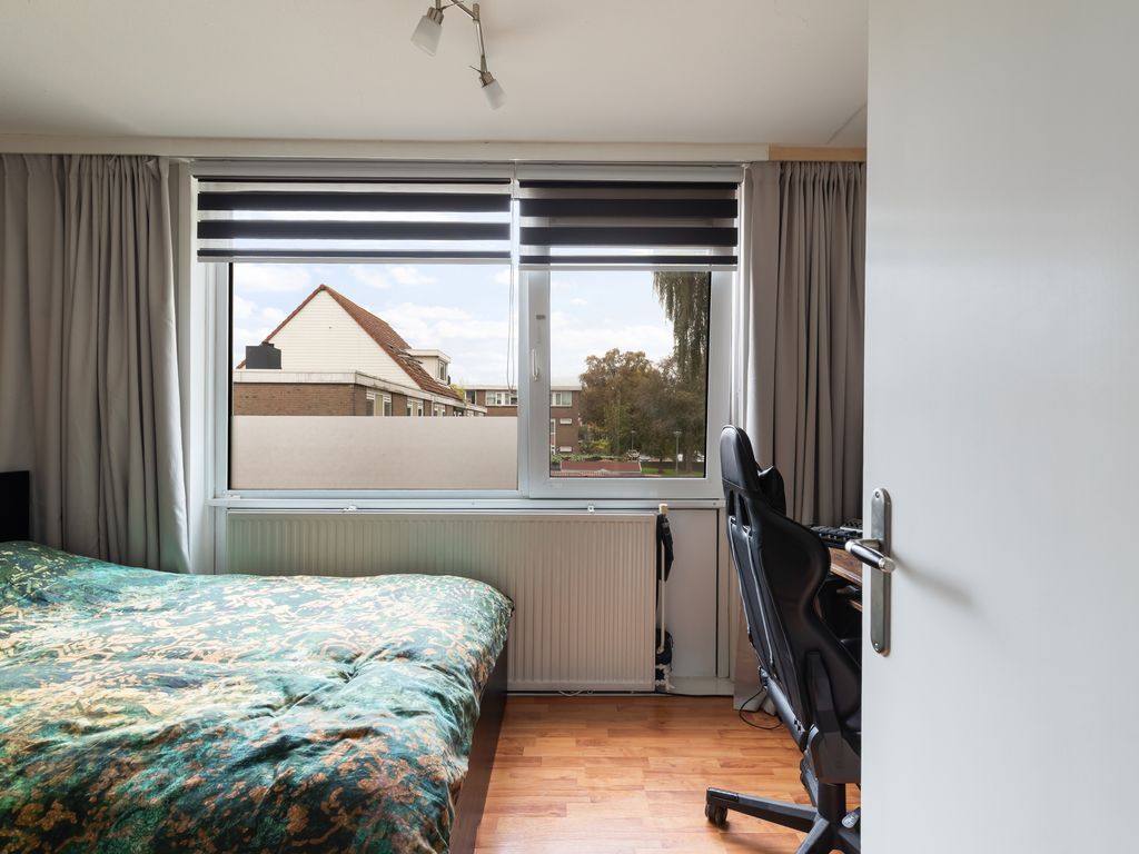 Sagiusstraat 72, Pernis