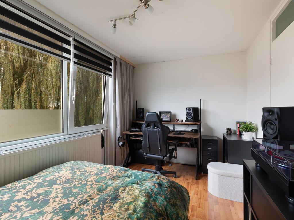 Sagiusstraat 72, Pernis