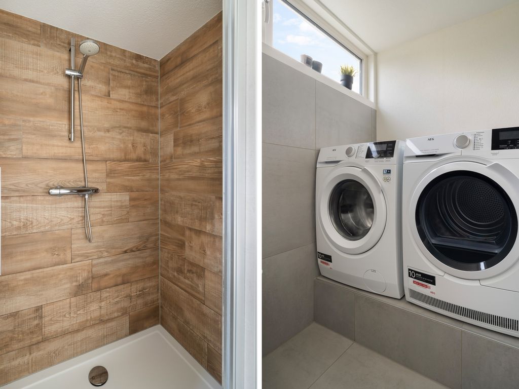 Vrijlandtstraat 64, Pernis