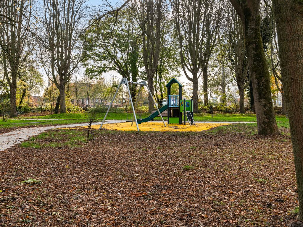 Kardoenhof 57, Hoogvliet