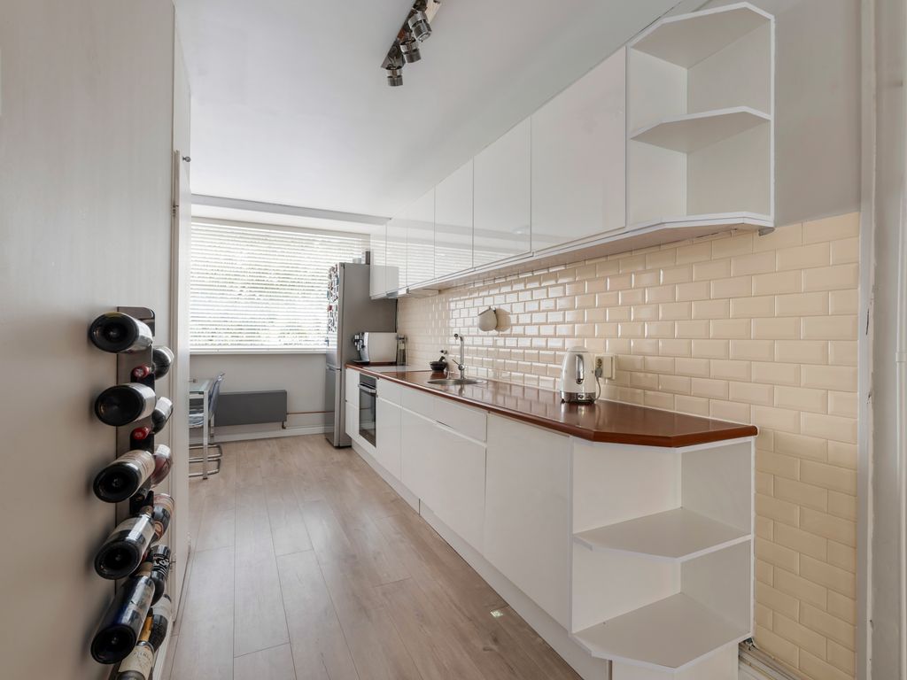 Kardoenhof 57, Hoogvliet