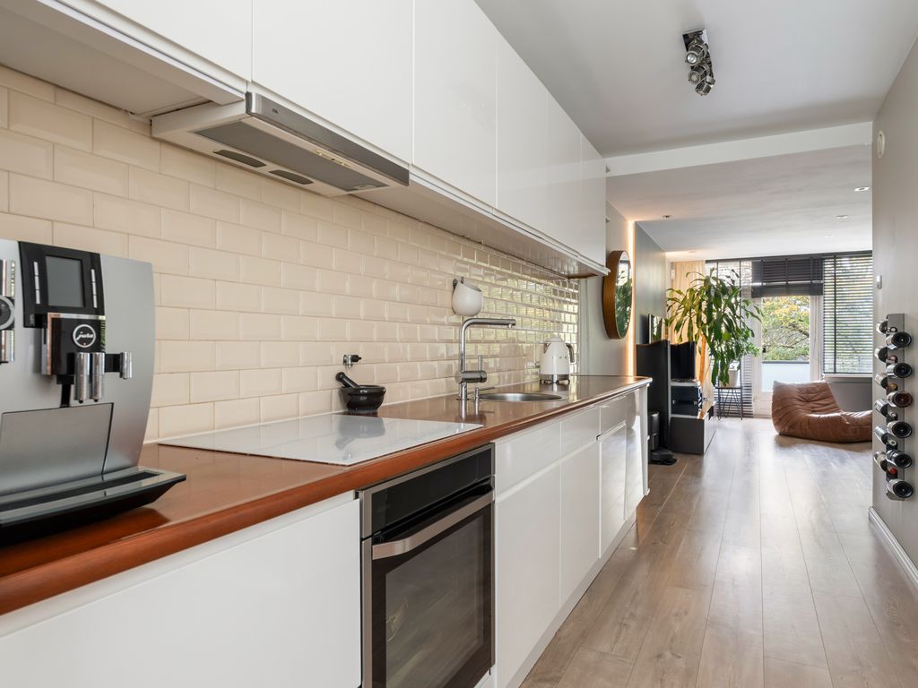 Kardoenhof 57, Hoogvliet