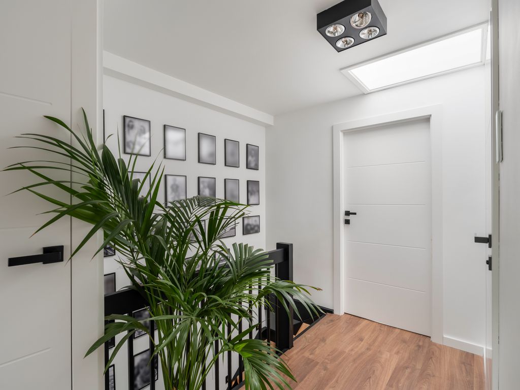 Kardoenhof 57, Hoogvliet