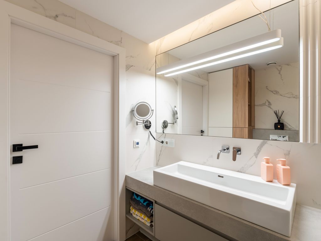 Kardoenhof 57, Hoogvliet