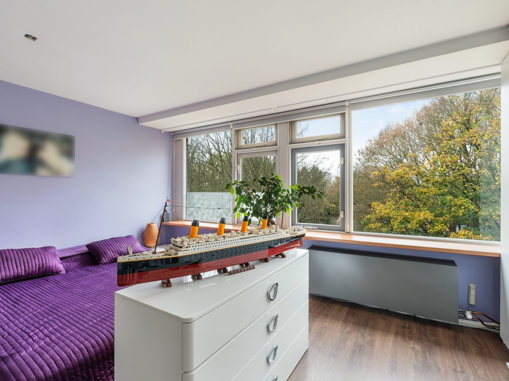 Kardoenhof 57, Hoogvliet