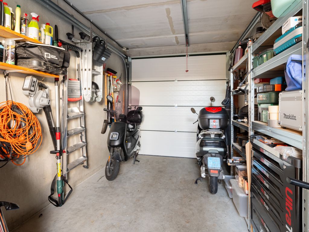 Vermaetweg 81, Pernis