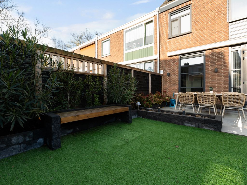 Cornelis van Dijckstraat 24, Pernis