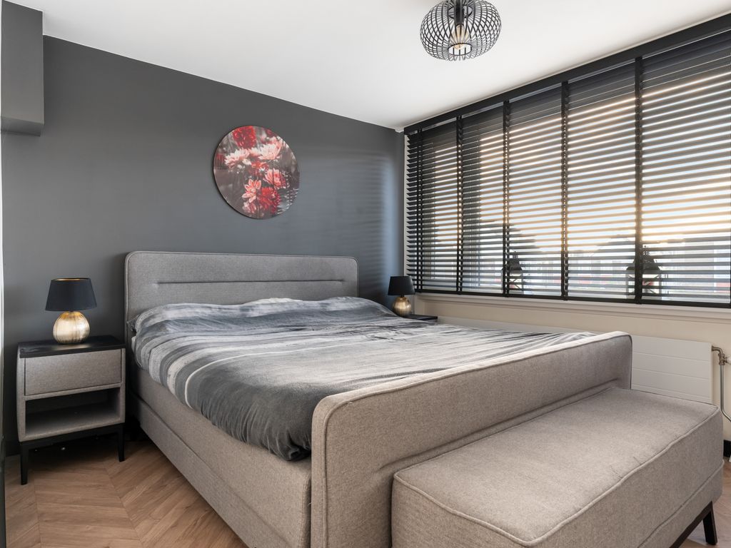 Cornelis van Dijckstraat 24, Pernis