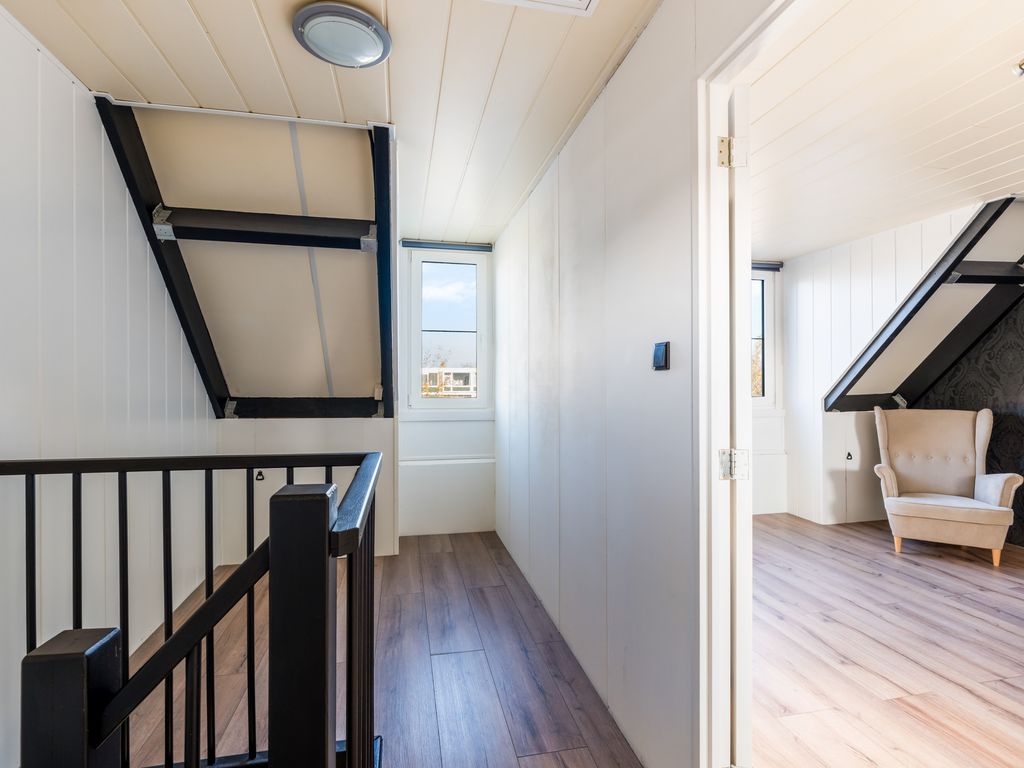 Cornelis van Dijckstraat 24, Pernis