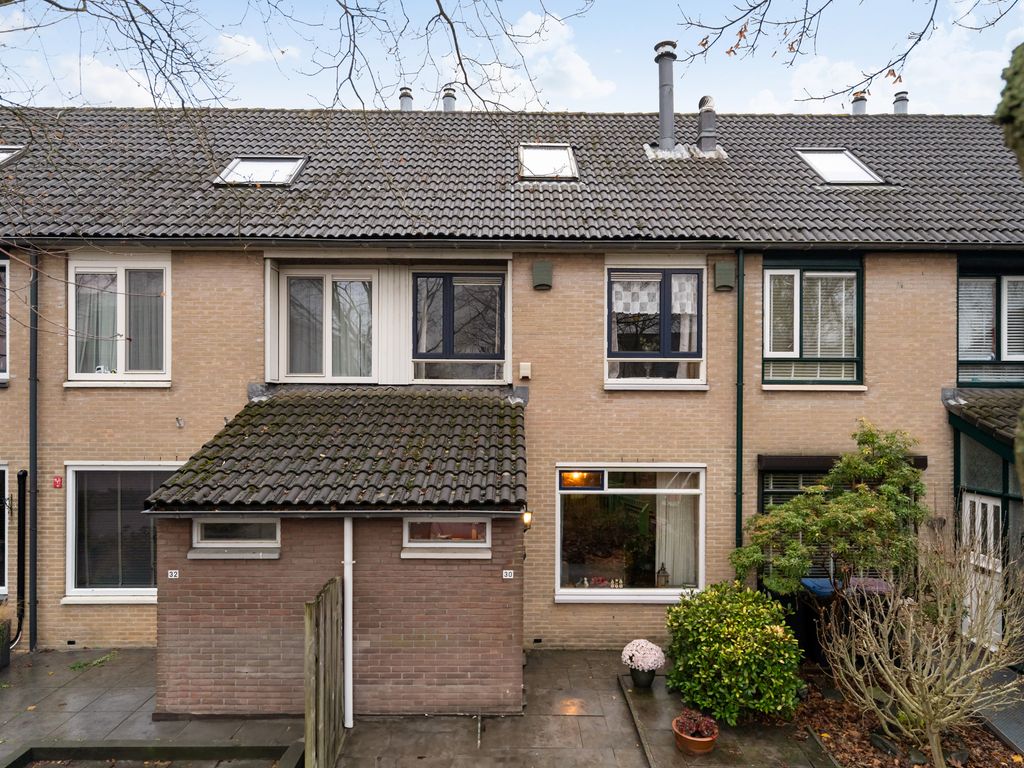 Paradijsvogelhoek 30, Spijkenisse