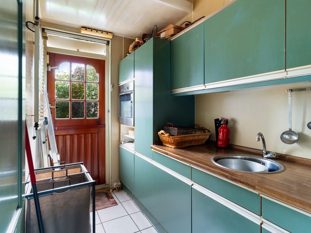 Paradijsvogelhoek 30, Spijkenisse