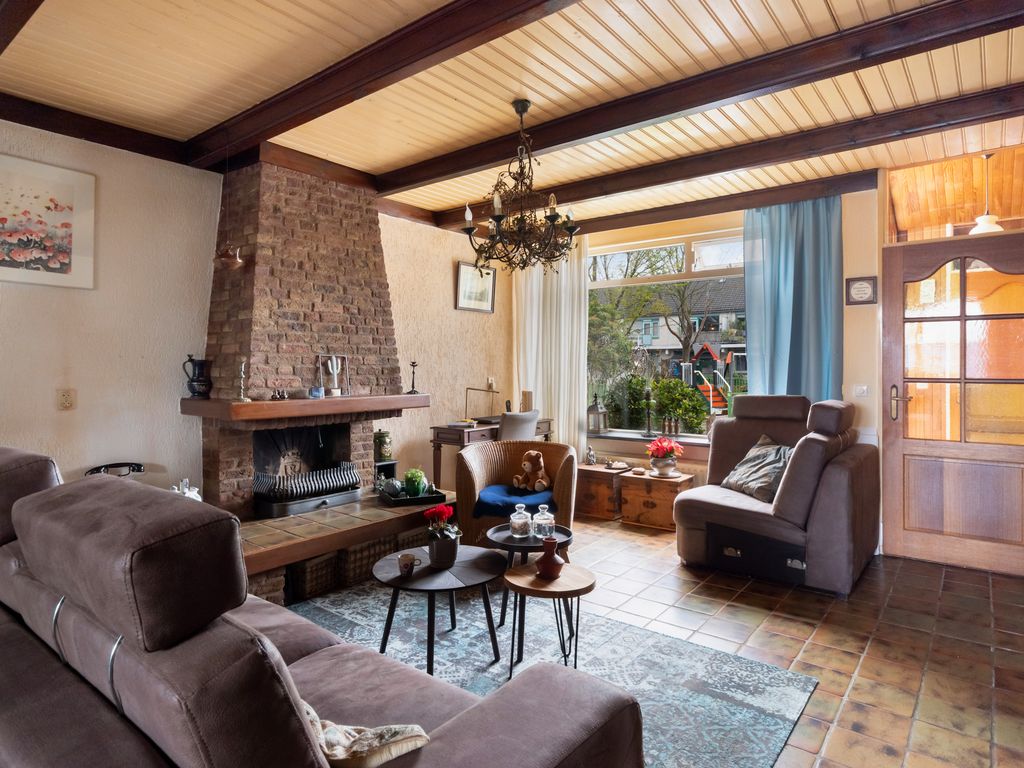 Paradijsvogelhoek 30, Spijkenisse