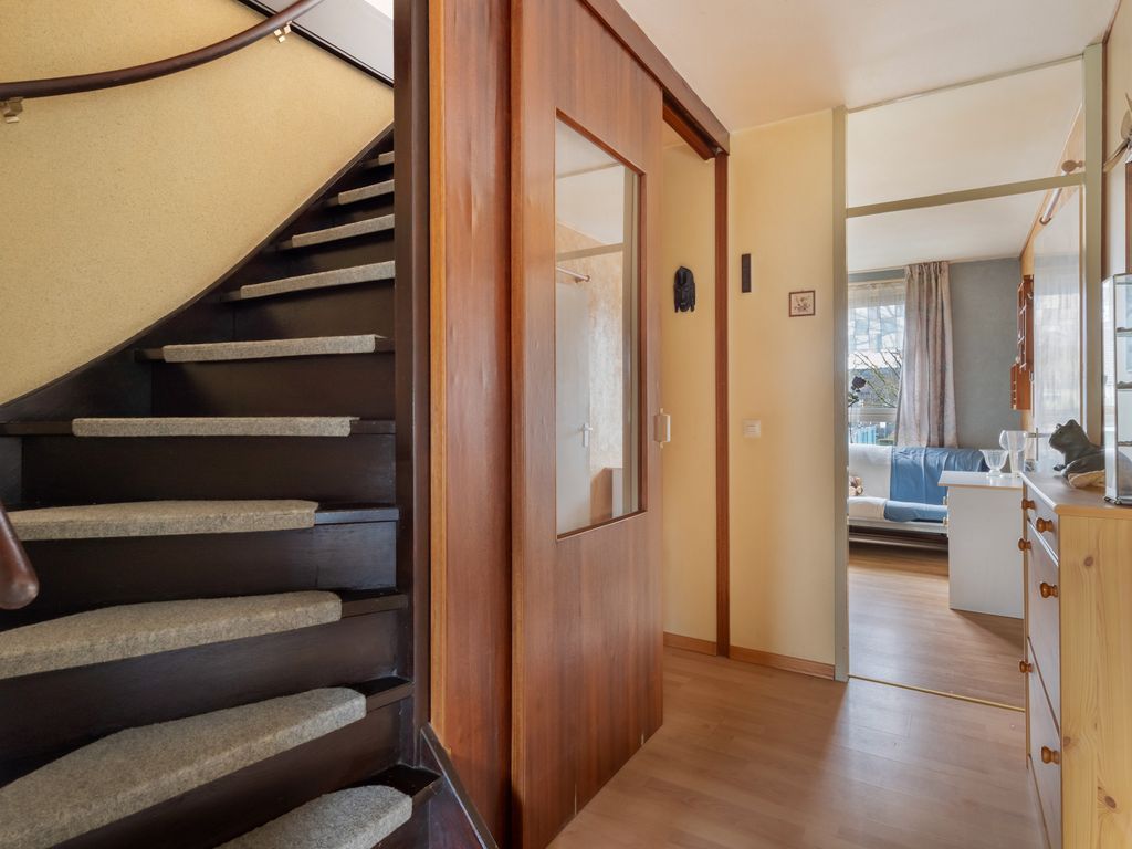 Paradijsvogelhoek 30, Spijkenisse