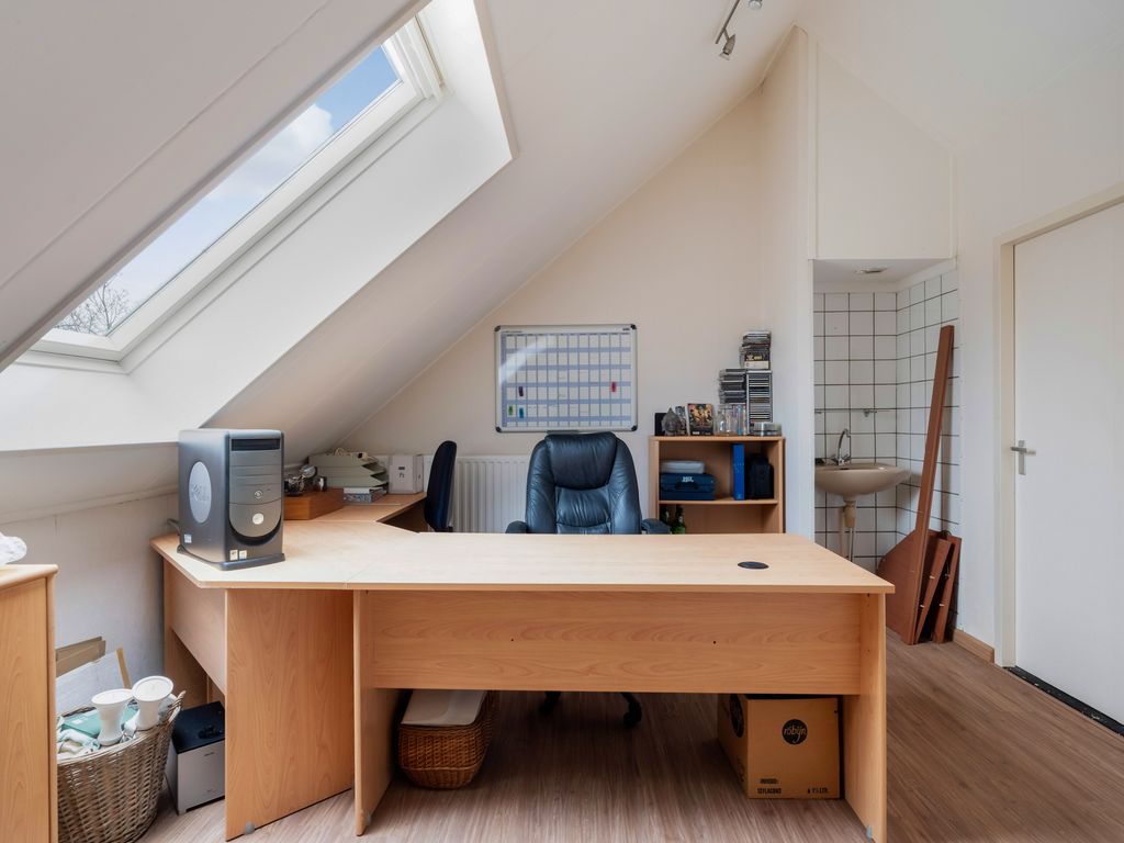 Paradijsvogelhoek 30, Spijkenisse