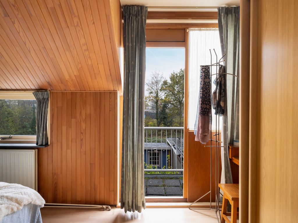 Paradijsvogelhoek 30, Spijkenisse