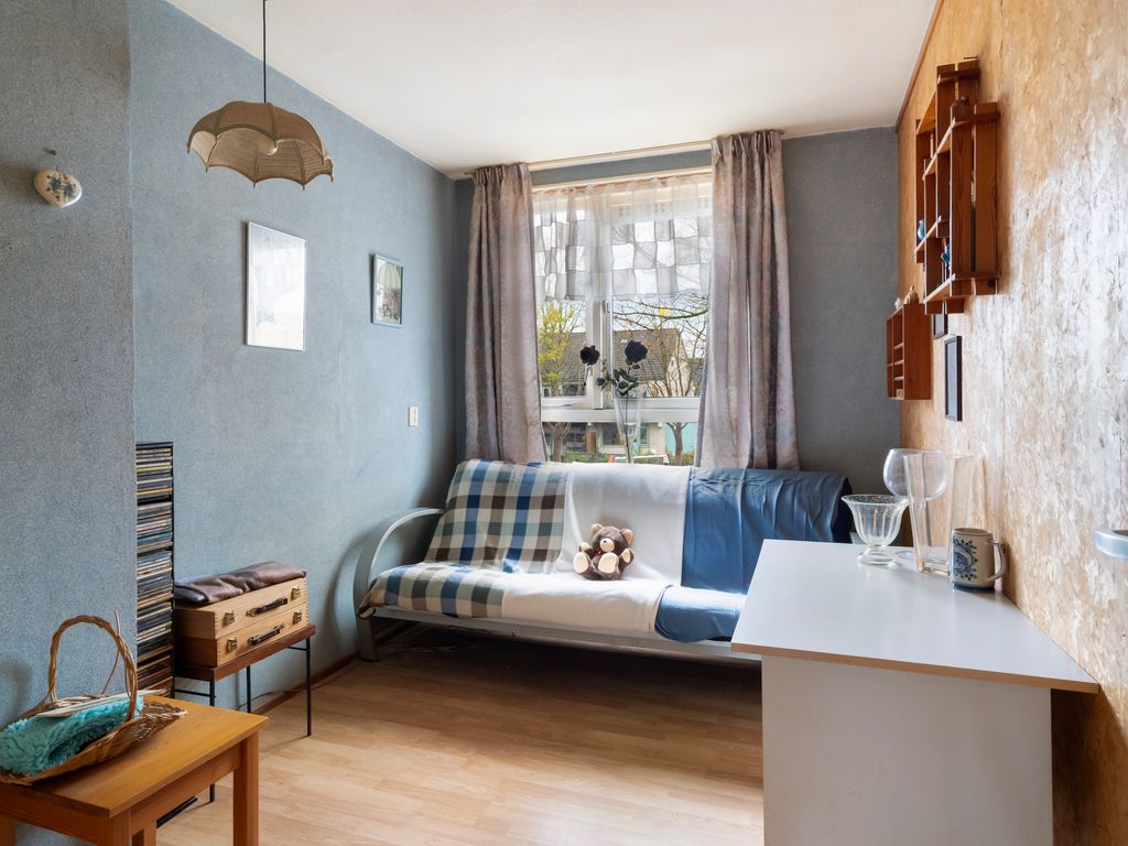 Paradijsvogelhoek 30, Spijkenisse