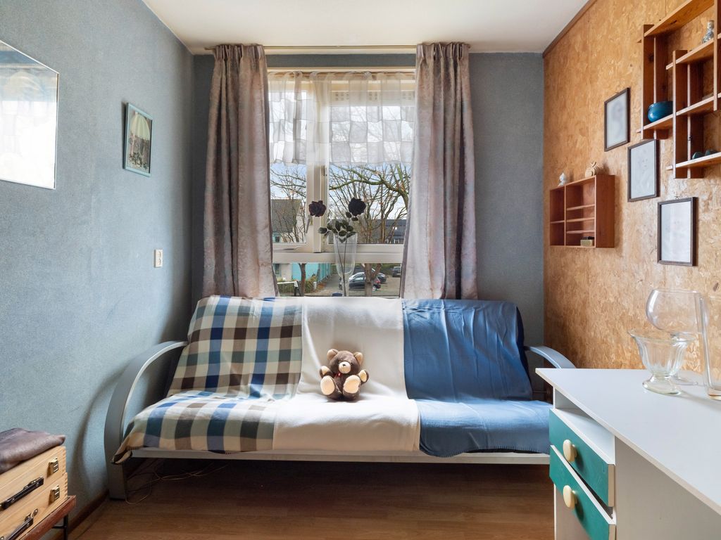 Paradijsvogelhoek 30, Spijkenisse