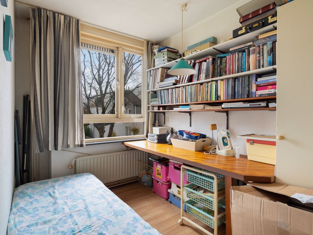 Paradijsvogelhoek 30, Spijkenisse