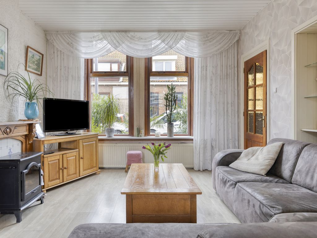 Murraystraat 41, Pernis