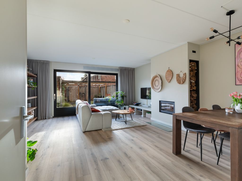 Langebakkersoord 40, Hoogvliet