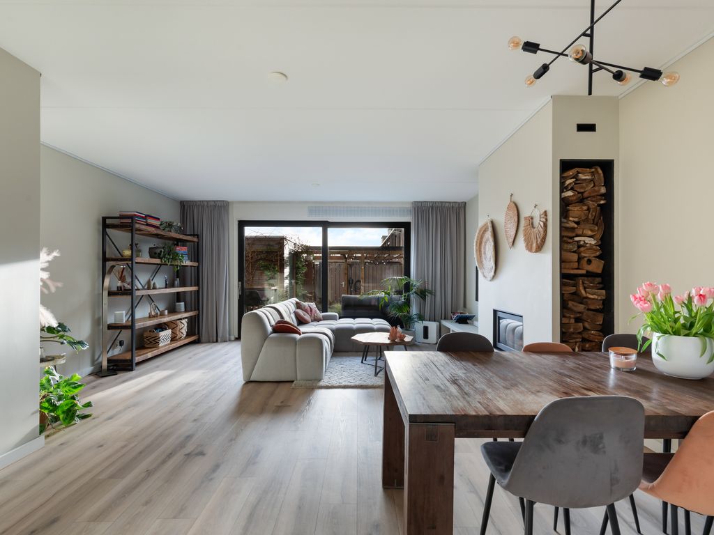 Langebakkersoord 40, Hoogvliet