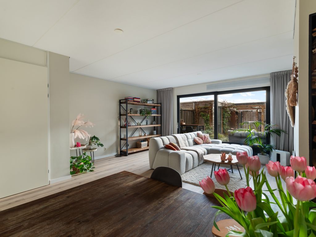 Langebakkersoord 40, Hoogvliet