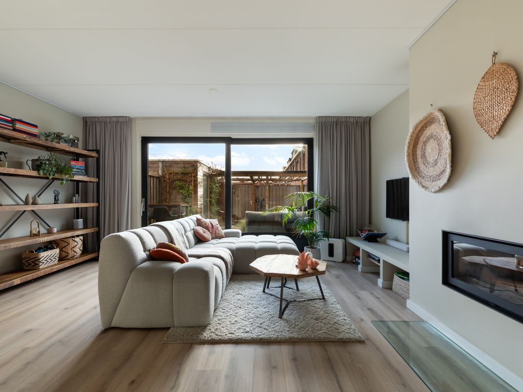 Langebakkersoord 40, Hoogvliet