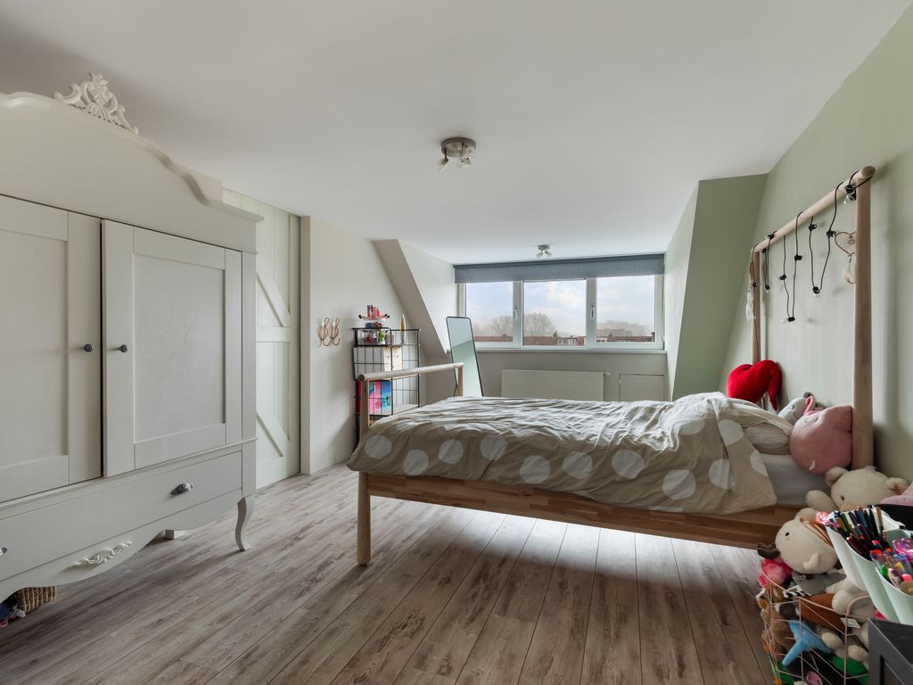 Langebakkersoord 40, Hoogvliet