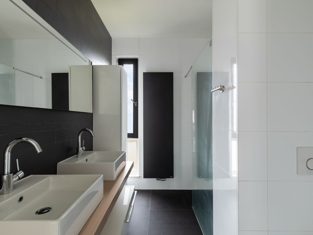 Langebakkersoord 40, Hoogvliet