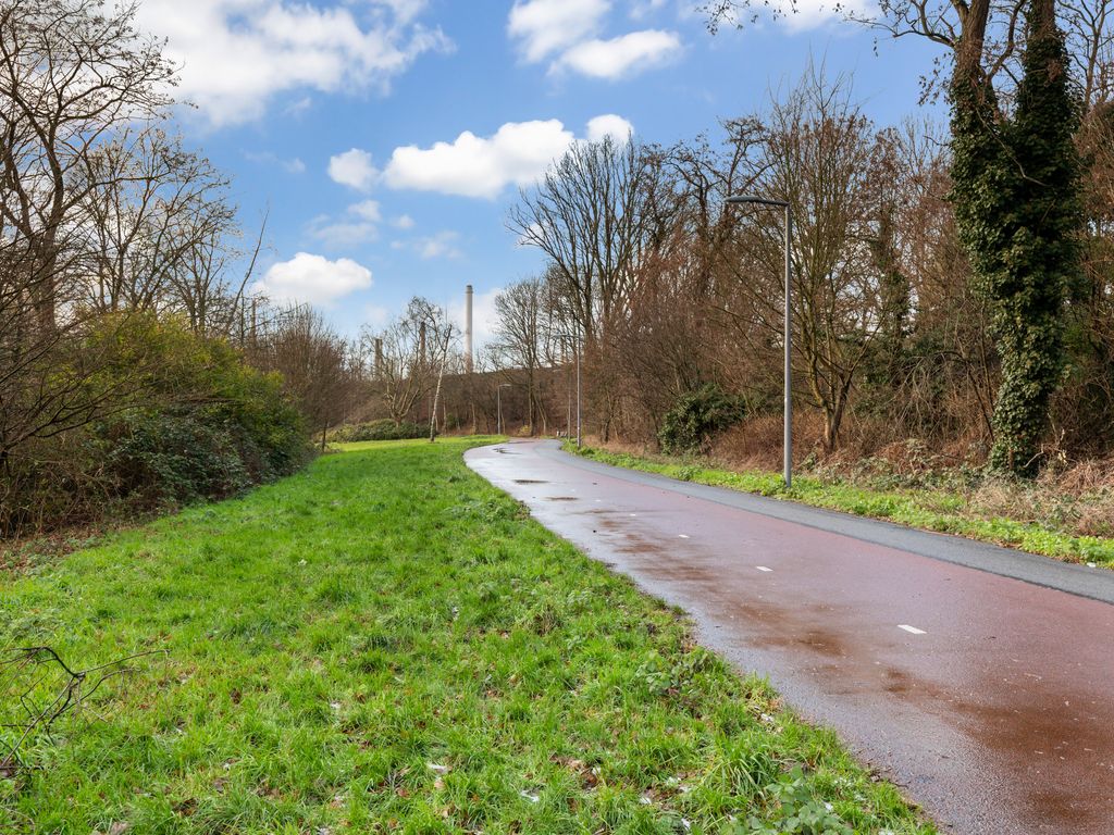 Langebakkersoord 40, Hoogvliet