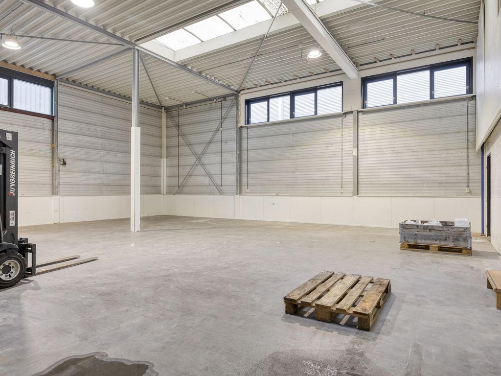 Tinnegieterstraat 7, Hoogvliet