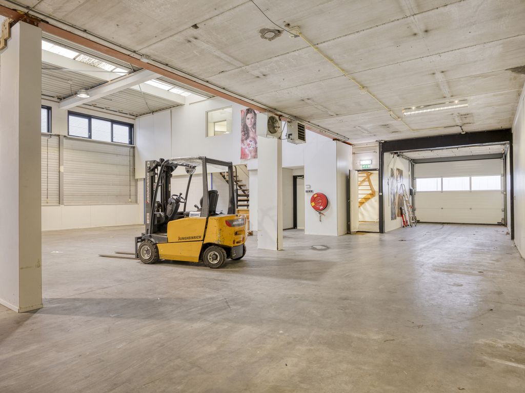 Tinnegieterstraat 7, Hoogvliet