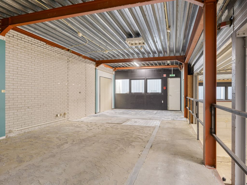 Tinnegieterstraat 7, Hoogvliet