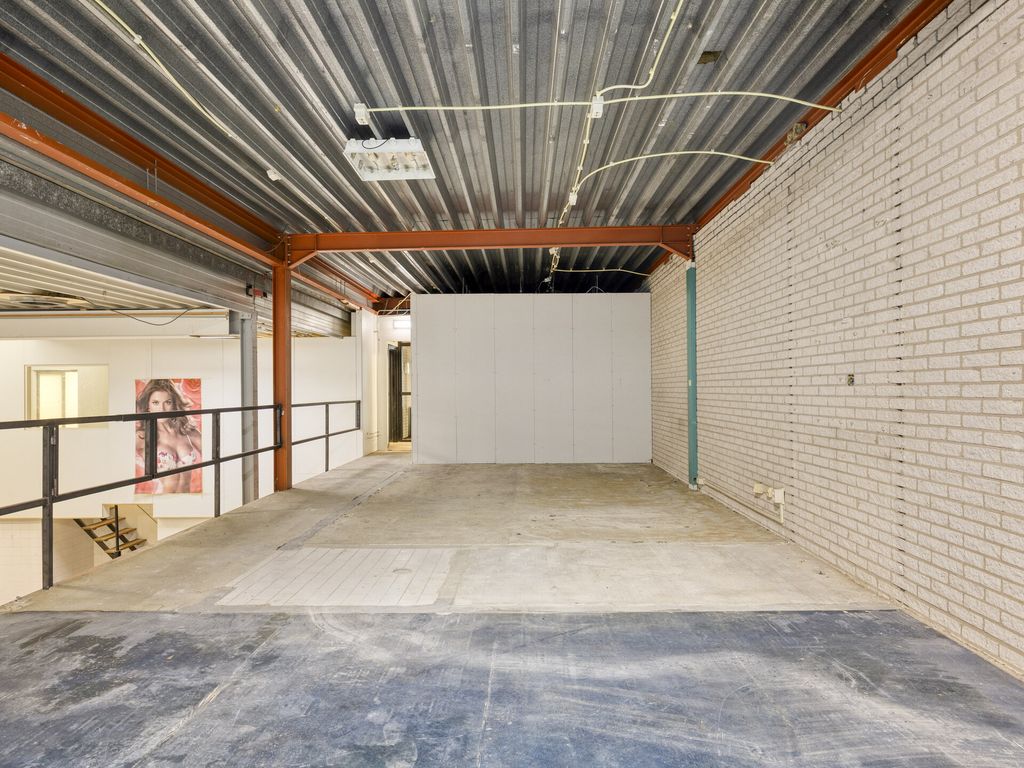 Tinnegieterstraat 7, Hoogvliet