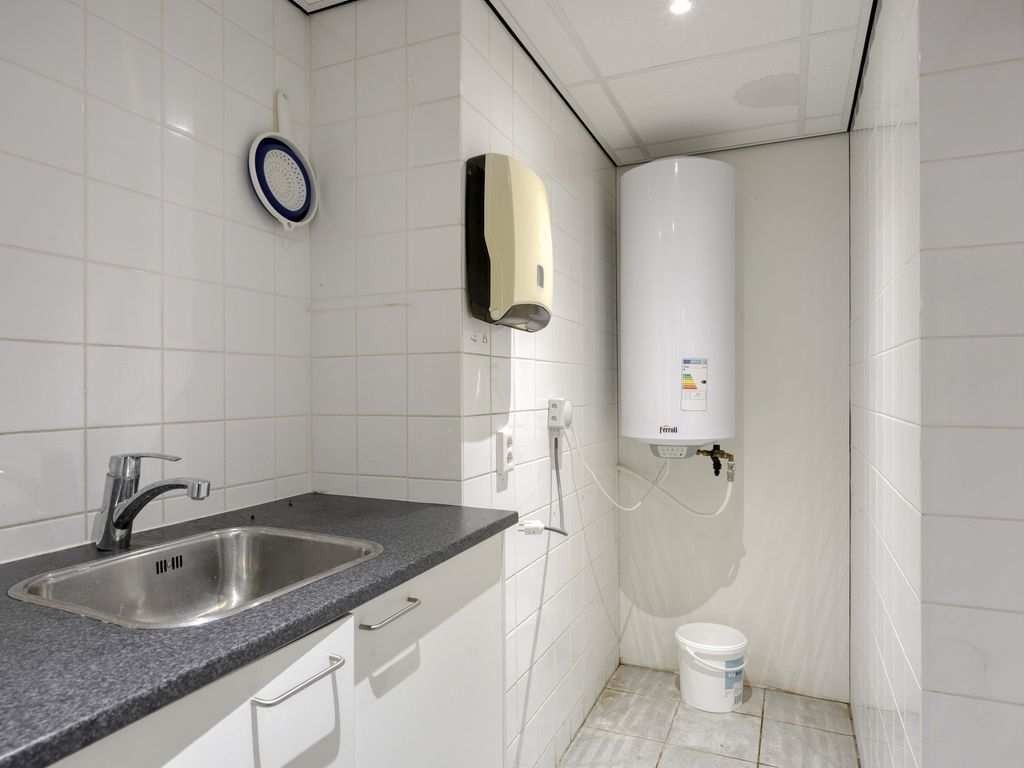 Tinnegieterstraat 7, Hoogvliet