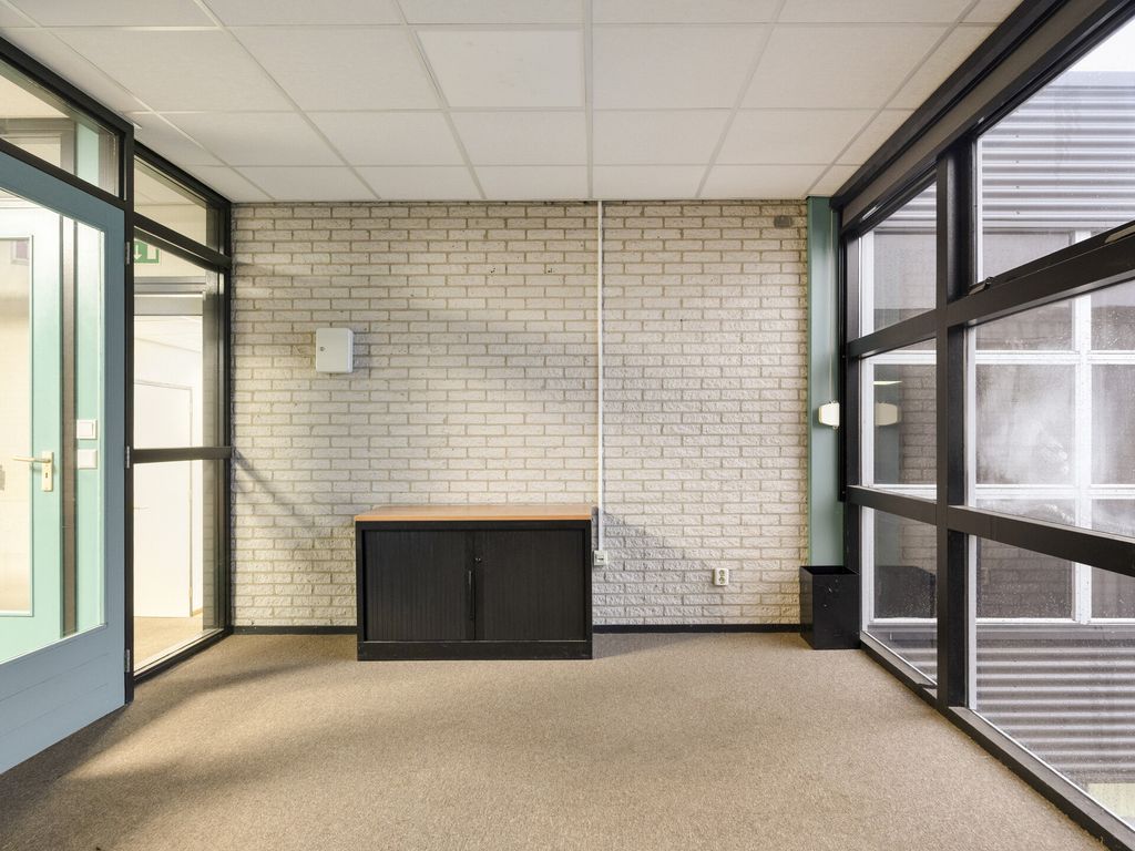 Tinnegieterstraat 7, Hoogvliet